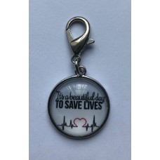 Klik-aan hanger "to save lives"